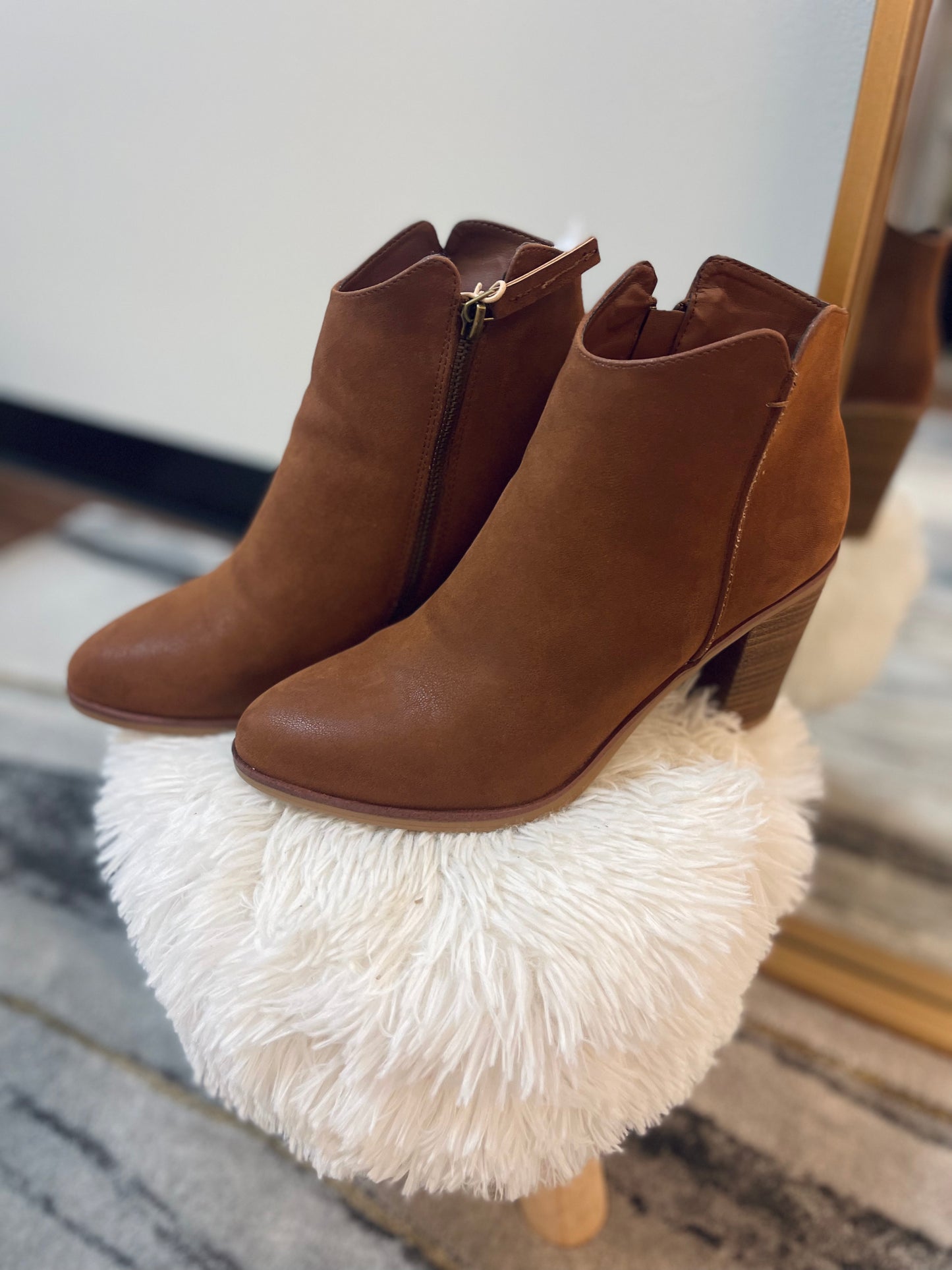 Henni Boots
