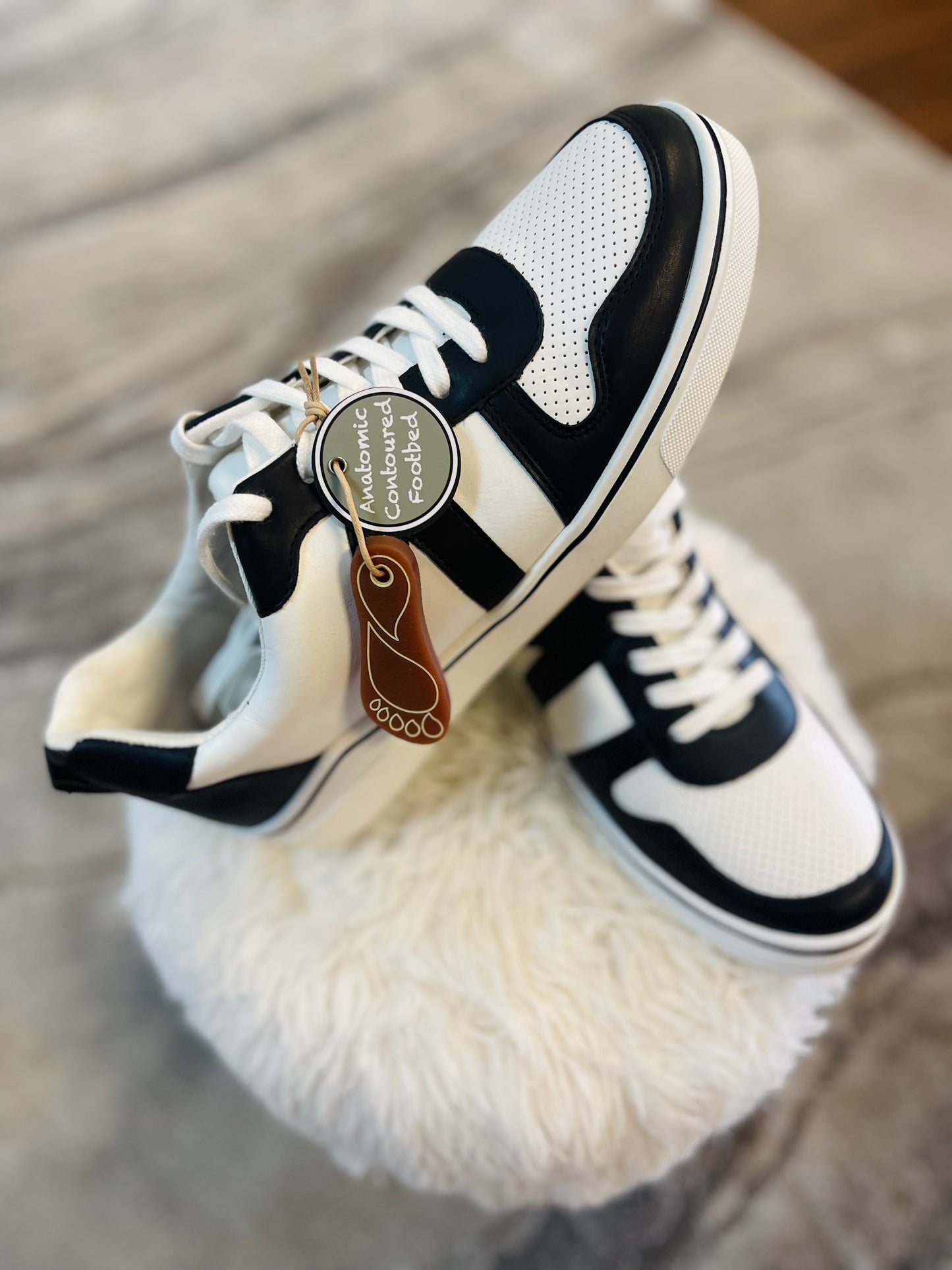 DEY Sneakers