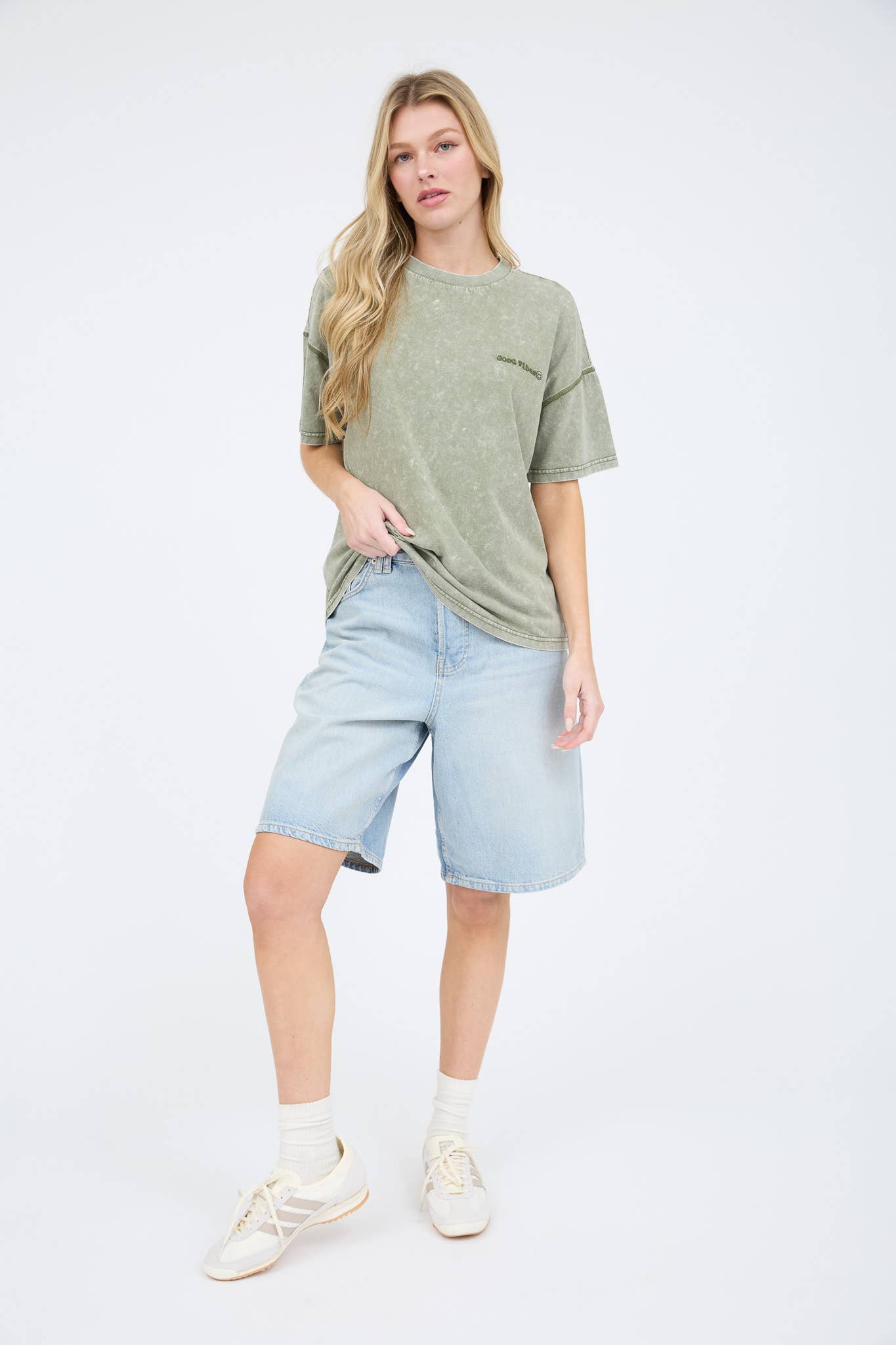 GOOD VIBES WASHED SHORT SLEEVE