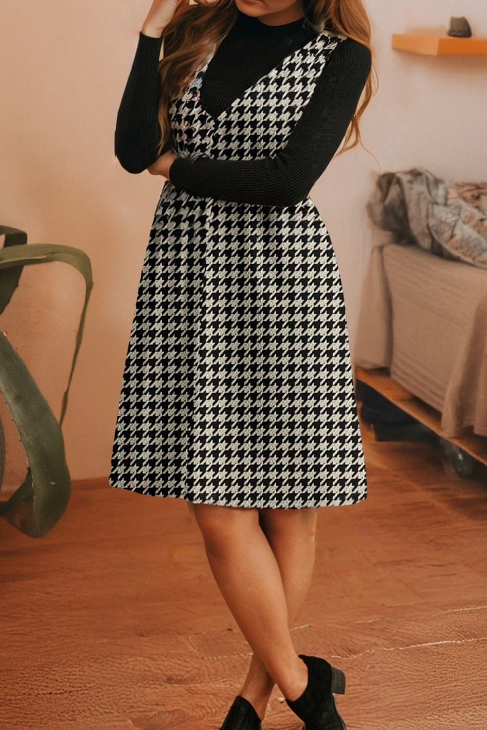 Chic Houndstooth Print Sleeveless Mini Dress